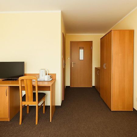 Nad Brzegiem Baltyku Hotel Sarbinowo Exterior photo
