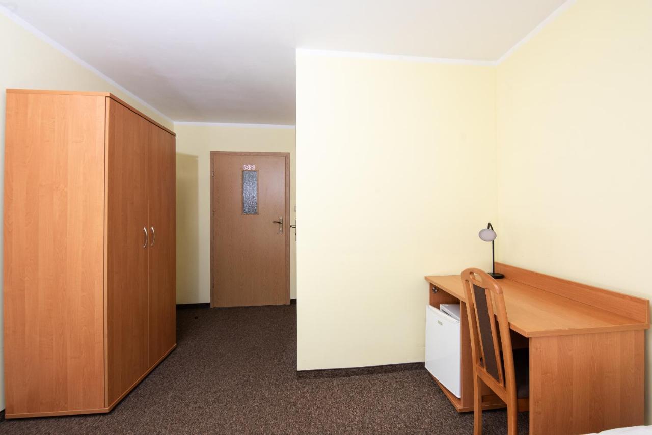 Nad Brzegiem Baltyku Hotel Sarbinowo Exterior photo